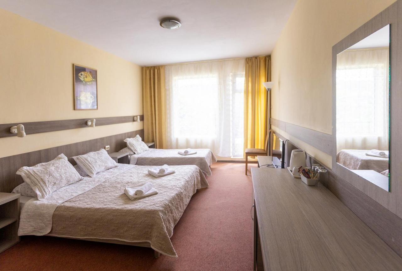 Hotel Naslada Balchik Extérieur photo