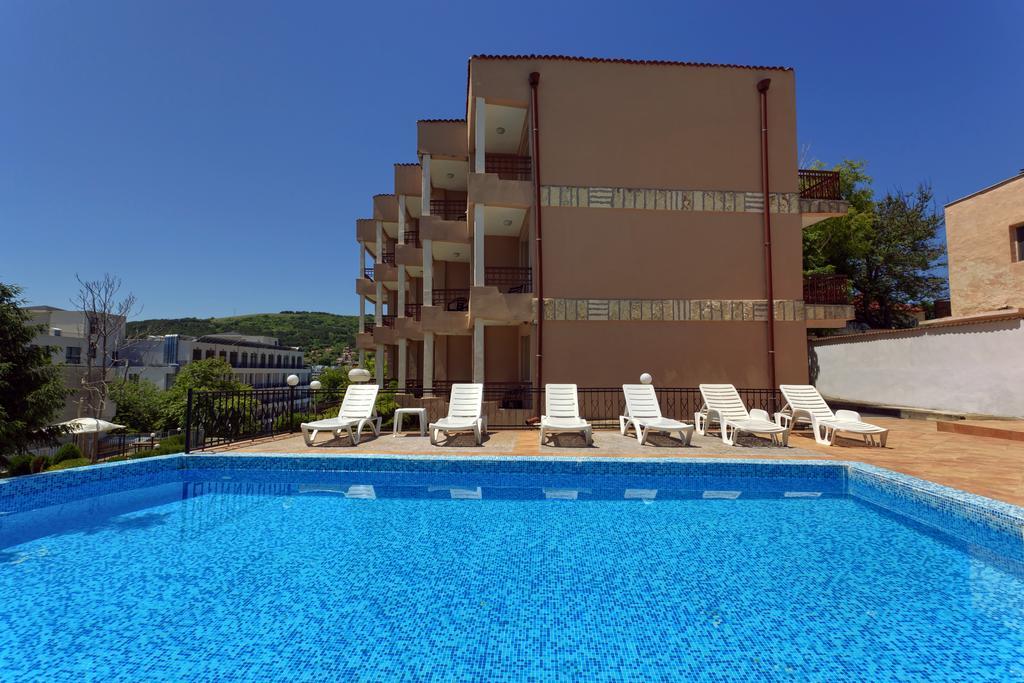 Hotel Naslada Balchik Extérieur photo
