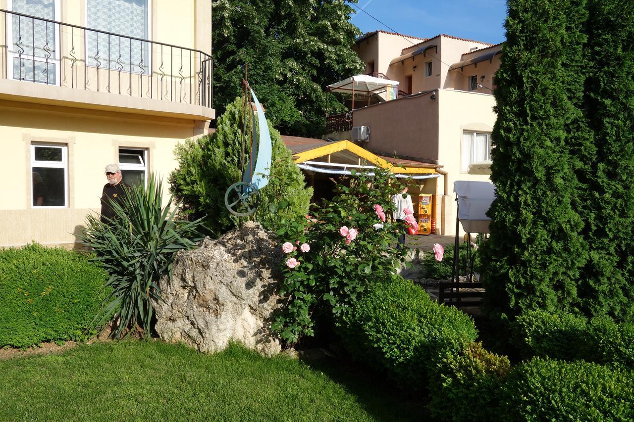 Hotel Naslada Balchik Extérieur photo