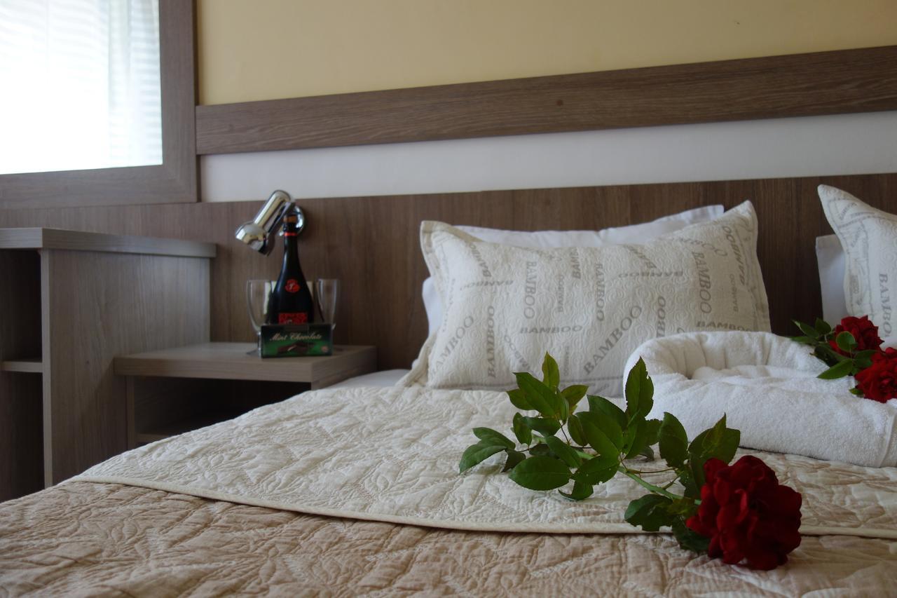 Hotel Naslada Balchik Extérieur photo